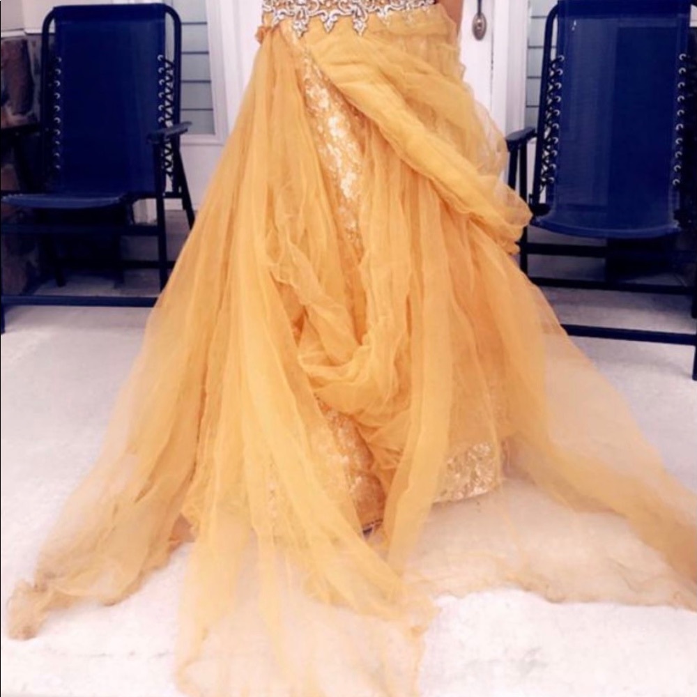 Wedding dress